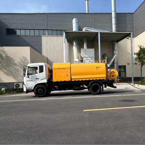 Bon prix 4*2 roues motrices multifonctionnel véhicule d'aspiration des eaux usées nettoyage et dragage des tuyaux camion de boues d'épuration - Product Image 6