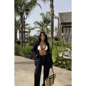 ชุดวิลมา คอเสื้อไม่สมมาตร สีดำ ลายทาง ทรงเข้ารูป สไตล์ลำลอง สำหรับฤดูใบไม้ร่วง เสื้อตัวเดียว พร้อมโลโก้ ไซส์ XS ความยาวเหนือเข่า - Product Image 2