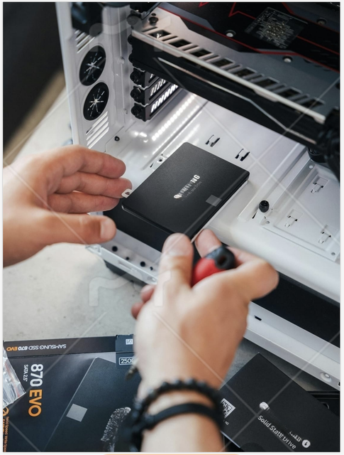 Sam New 870 EVO SATA SSD 250GB 2.5 Inch Internal with 103MB Cache 2.0ms Average Seek Time Desktop Storage Upgrade