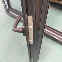 Ventanas Abatibles y Oscilobatientes de Aluminio 8018 con Rotura de Puente Térmico, Persianas Integradas, Aislamiento Acústico e Impermeables para Proyectos