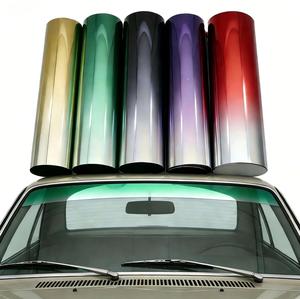 Pellicola Solare Bicolore per <span class=keywords><strong>Parabrezza</strong></span> <span class=keywords><strong>Auto</strong></span>, Rotolo da 20 cm x 30 m (Nero/Viola/Rosso/Oro/Verde + Argento), 2 Mil Antigraffio, Vendita all'Ingrosso - Product Image 1