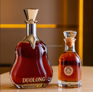 Bouteille de spiritueux plate de luxe en verre de 700 ml avec bouchon en liège XO pour <span class=keywords><strong>cognac</strong></span>, whisky, tequila, matériau de <span class=keywords><strong>base</strong></span> en verre borosilicate - Product Image 4