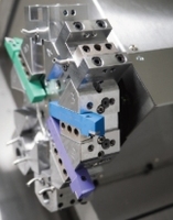 Tour CNC compact M10(A2-5) avec broche de 4500 tr/min et moteur de 5,5/7,5 CV pour la fabrication de composants métalliques de précision