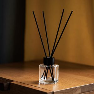 Wholesale 50ML Aromatherapy Fireless Dried Flowers Home Decor Essential Oil <b>Reed</b> <b>Diffuser</b> Air Freshener Glass BPA Free Set - Product Image 5