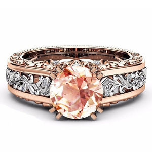 Anello bicolore color rosa per donna, accessori minimalisti ed eleganti per l'uso quotidiano - Product Image 1
