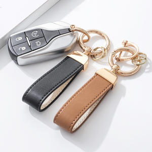 Accessoires de porte-clés en cuir véritable faits à la main de luxe en gros, porte-clés de voiture - Product Image 2
