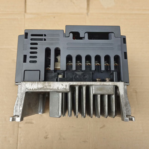 Convertidor de Frecuencia para Automatización de Motores FR-E740-0.75K-CHT, 0.75KW, 380V - Product Image 3
