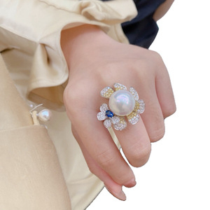 Bague de luxe en argent S925 haut de gamme, incrustée de diamants et de fleurs, perles naturelles rondes de 12-13 mm, nouvelle collection - Product Image 5