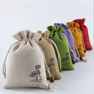Sac en lin en gros avec cordon de serrage en perles de bois, motif feuille de lotus imprimé 8x10cm, emballage coloré pour bijoux et bonbons, idéal pour cadeaux - Product Image 1