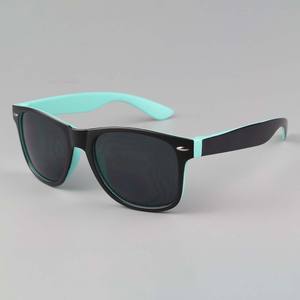 Gafas de Sol Cuadradas de Moda Unisex con Logotipo Personalizado Impreso al por Mayor, Protección UV400, Montura Completa, Certificación CE - Product Image 3