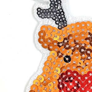 Parche de copo de nieve de lentejuelas de moda para ropa de invierno y sombreros Diseño de hierro con material de lona de PVC - Product Image 3