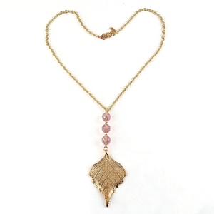 Collier tendance pour femme avec chaîne en or, perles de verre, style punk, pendentif en forme de feuille de courge, de lèvre, de fleur, collier de paix - Product Image 4
