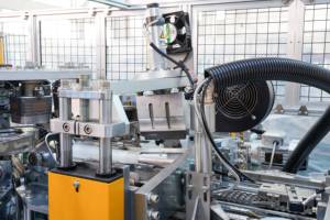 Mingguo Nieuw Ontwikkelde Rechthoek/Rechthoekige/Vierkante Papieren Beker/Kommachine-Nieuw Product, Stabiele Snelheid 55 Stuks/min - Product Image 3