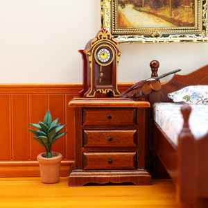 Casa de muñecas en miniatura 1:12, muebles pequeños para casa en miniatura, micro escena, mesita de noche de <span class=keywords><strong>5.4</strong></span> * 3.2 * 5.6cm, gabinete lateral de almacenamiento color <span class=keywords><strong>castaño</strong></span> - Product Image 3