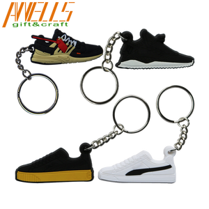 Women/Men Cute Cartoon PVC Figure Keychain Rubber Keyring Accessory & Pendant Gift Carabiner & Promotional Keychains