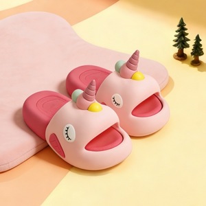 صنادل أطفال جديدة لصيف 2026، نعال EVA مانعة للانزلاق، تصميم ملون بأسلوب لطيف وجذاب - Product Image 2