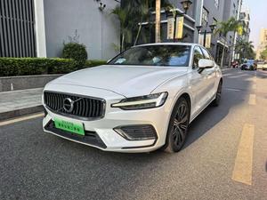 <span class=keywords><strong>Volvo</strong></span> S60 PHEV <span class=keywords><strong>T8</strong></span> 2022 Usado, Sedán de Lujo de Alto Rendimiento con Tracción en las Cuatro Ruedas, Volante a la Izquierda, 5 Puertas, 5 Asientos, para Exportación Internacional - Product Image 2