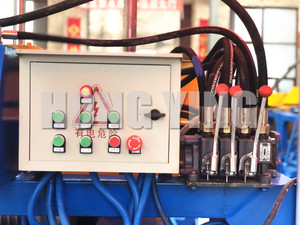 ケニアスペインで生地球レンガを製造するための油圧振動プラスチックレンガ製造機 - Product Image 5