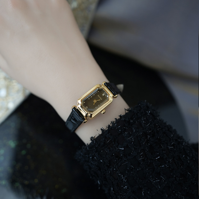 Luxury Zircon Bezel Square Ladies Quartz Watch Starry Coffee Dial Alloy Chronograph 3BAR Waterproof Modern Wristwatch