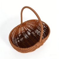 Multifunctionele grote ecovriendelijke waterdichte fruitmand van PP met rotan handvatten voor picknickgebruik, Scandinavische stijl, OEM/ODM
