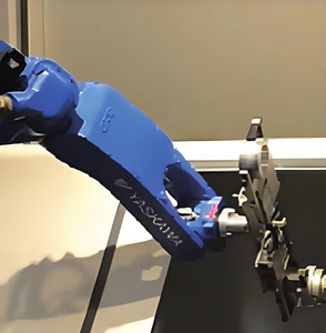 Sử Dụng Nhanh Chóng Nhỏ Gọn Và Hiệu Quả <span class=keywords><strong>Robot</strong></span> Công Nghiệp Yaskawa Phổ Dọc <span class=keywords><strong>6</strong></span>-Trục Khớp Loại 7Kg Tải 927Mm Cánh Tay Mở Rộng Gp7 - Product Image 4