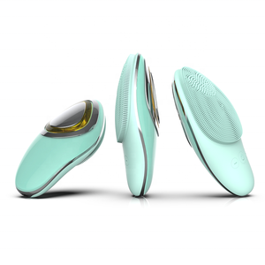 Brosse vibrante EMS multifonction 6 en 1 pour le nettoyage quotidien du visage