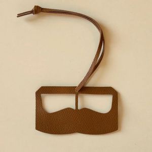Hr <b>Cute</b> Artistic Glasses Shaped Pu Leather Key Ring Hot Sale <b>Purse</b> Bag Charm for Bags Gifts - Product Image 4