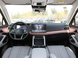 2025 BYD YuanUP SUV Global Hit Versión de conducción inteligente 401KM Resistencia Tipo dinámico Versión de dirección izquierda Nuevo Vehículo de energía - Product Image 3