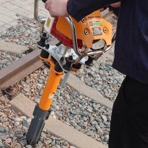 Machine de compactage de rails portable pour la maintenance des voies ferrées - Product Image 1