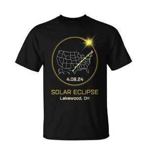 T-shirt Éclipse Solaire Totale 2024 pour Lakewood, Ohio - Vêtements Promotionnels - Product Image 3