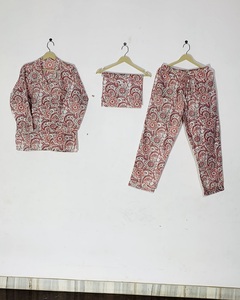 Ensemble de pyjamas en coton biologique 100% vintage à col rabattu boutonné, imprimé à la main, respirant, vêtements de nuit d'été - Product Image 1