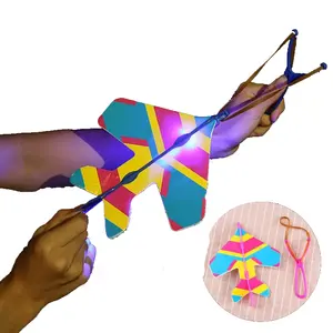 Yeni varış sıcak satış DIY jet uçaklar ile led sapan helikopter fly oyuncaklar çocuklar için