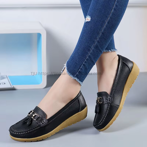 Summer Hollow Women's New Leather Flats Single-Layer <b>Soft</b> Sole Wedge Hole <b>Shoes</b> for Middle-Aged & Elderly Moms - Product Image 4