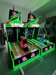 Simulateur de golf et de <span class=keywords><strong>bowling</strong></span> à monnayeur pour 2 joueurs, avec construction en fer et plastique, détection de mouvement et système de rédemption de tickets - Product Image 2