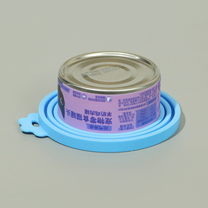 Pet Food Can Sealing Lid Sky Blue Silicone Round Shape For Cat Dog Canned Food Storage Cover - Product Image 1