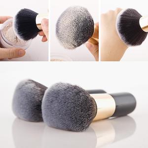 DailyQueen pour LORYP Pinceau à poudre à grande tête japonais à vente chaude Pinceau de maquillage unique avec éponge pour une utilisation quotidienne des joues - Product Image 5