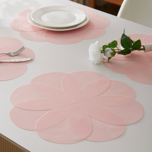 Tapete Aislante de Calor Petal Teslin, Redondo, Naranja Amarillo, Estilo Nórdico, para Mesa - Product Image 3
