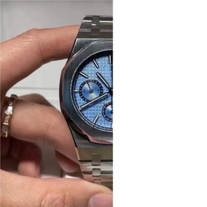 Reloj de lujo para hombre con zafiro poligonal, acero inoxidable, resistente al agua y movimiento mecánico. - Product Image 1