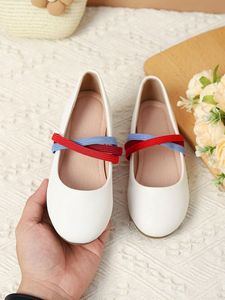 Chaussures plates pour enfants avec logo personnalisé, couleur unie, à lacets, pour bébé fille - Product Image 2