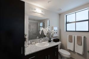 خزائن المطبخ خزانة زينة أثاث مخصص راقي بأسعار معقولة تستخدم شقق كيندال صغيرة كاملة الميلامين التوقيع - Product Image 3