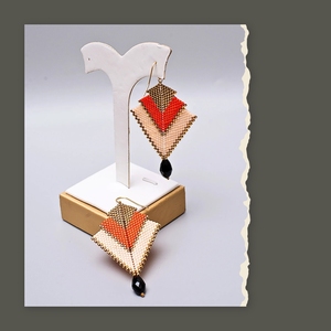 Boucles d'oreilles pendantes bohèmes artisanales hypoallergéniques - Plaqué or 24 carats, bijoux de mode personnalisés pour le quotidien et le bureau des femmes - Product Image 3