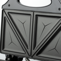 Machine à Croque-Monsieur Triangle RAF 850W 2 Tranches, Chaleur Uniforme, Antiadhésive, Fait Gaufres, Cornets et Toasts