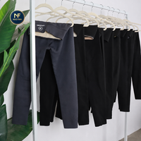 Pantalons Shark – Articles de seconde main de haute qualité vendus au kilo ; Balles de vêtements usagés directement du fabricant