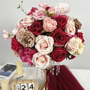 Centros de mesa florales de rosas rojas de seda al por mayor, bolas de flores rojas, centros de mesa para decoración de bodas. - Product Image 3