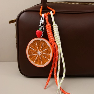 Breloques de sac à main pour femme, design créatif, pendentif en forme de tranches de citron simulées, fermoir en métal en forme de cœur, sangle tressée aux couleurs vives - Product Image 4