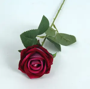 RV006 Hochwertige Großhandel Rosen Knospe Einzel blume Real Touch Samt Rosen Künstliche Rote Samt Rose Blume Zum Verkauf