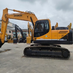Excavatrice sur chenilles Hyundai R220LC-9 en bon état, poids opérationnel de 22 tonnes, moteur à suralimentation automatique, haute efficacité, en stock - Product Image 1
