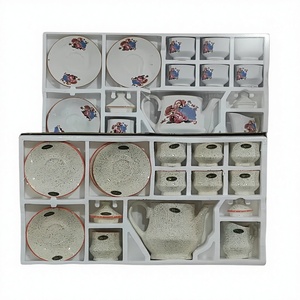 Ensemble de tasses à café en céramique et porcelaine de 220 cc avec logo personnalisé, glaçure colorée professionnelle, étanche, passe au lave-vaisselle, pour cappuccino et latte - Product Image 1