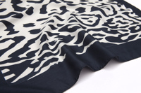 Écharpe carrée en twill de soie de mûrier 90x90cm 16mm, motifs personnalisés de luxe, et bandana en soie noire pour femmes avec logo