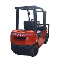 Chariot élévateur diesel Toyota FD30 2 tonnes, 3 mâts, déplacement latéral, moteur haute performance, TCM, prix bas, occasion, Japon, en vente - Product Image 1
